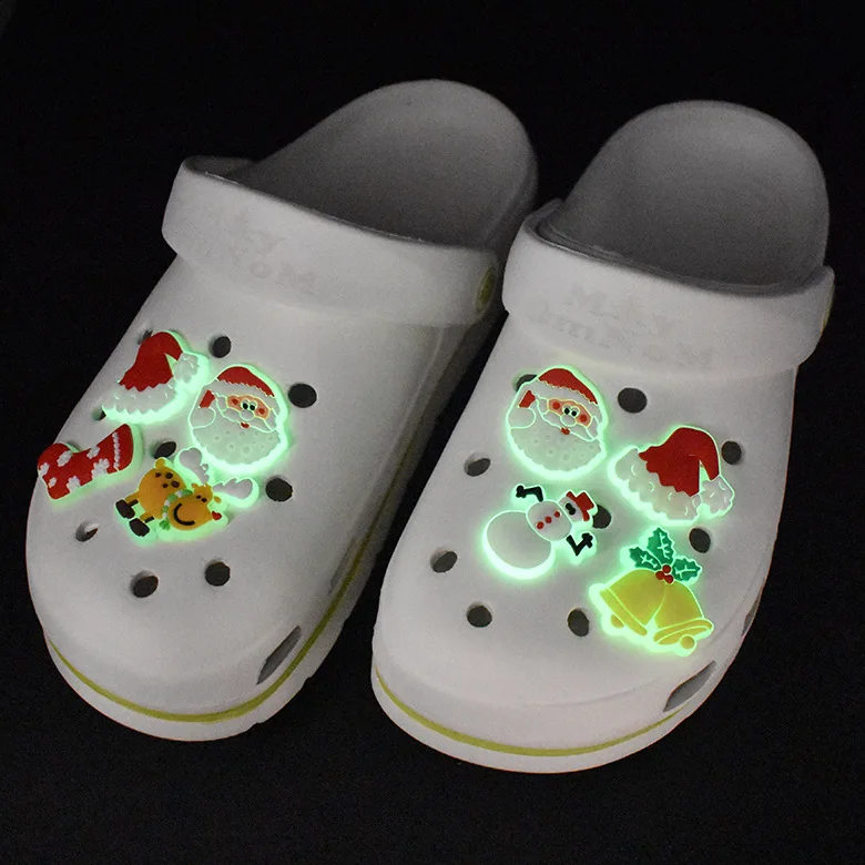 2021 Wholesale Customized PVC Christmas series designer jewelry charms shoe charm for croc shoe upper vamp decoration, Pictures shown
2021 Wholesale Customized PVC Christmas series designer jewelry charms shoe charm for croc shoe upper vamp decoration, Pictures shown