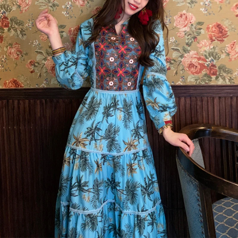 Bohemian Floral printed New Women Dress Lady Indie Folk Style Splice Embroidered Vintage V-neck Full Sleeves Long Maxi Dress
Bohemian Floral printed New Women Dress Lady Indie Folk Style Splice Embroidered Vintage V-neck Full Sleeves Long Maxi Dress