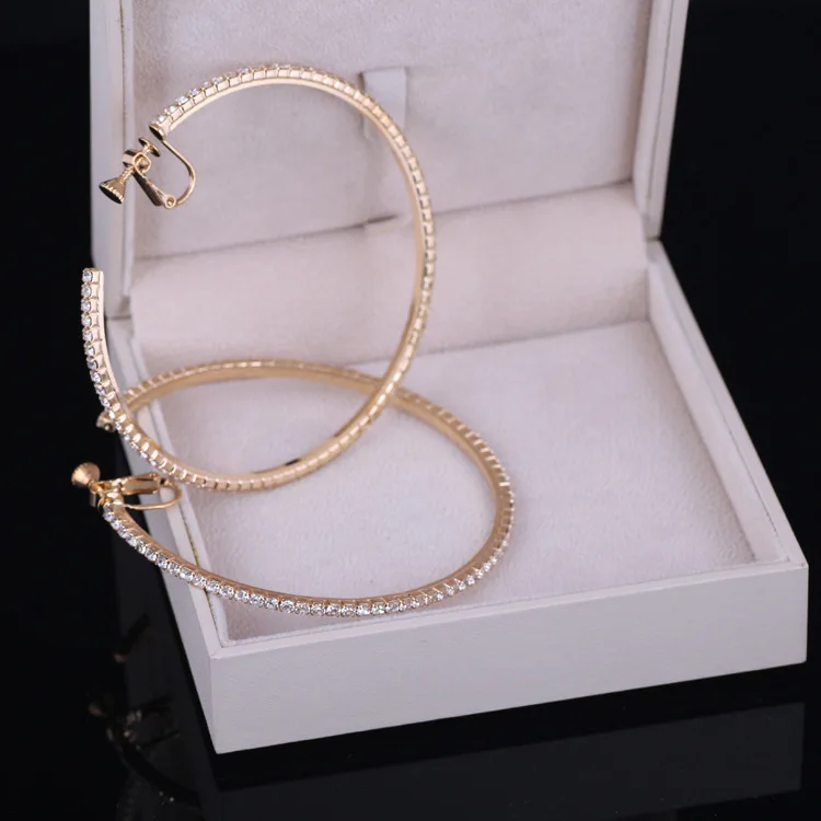 3-8cm big gold hoop earrings austria crystals diamond hoop earrings earring Earhole free big hoop wholesale, Custom colors accepted
3-8cm big gold hoop earrings austria crystals diamond hoop earrings earring Earhole free big hoop wholesale, Custom colors accepted