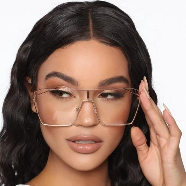 2021 New Arrival Fashion Stylish High Qualtiy UV400 Oversized Sunglasses Women Colored Metal Frame Square Sun Glasses Shades
2021 New Arrival Fashion Stylish High Qualtiy UV400 Oversized Sunglasses Women Colored Metal Frame Square Sun Glasses Shades