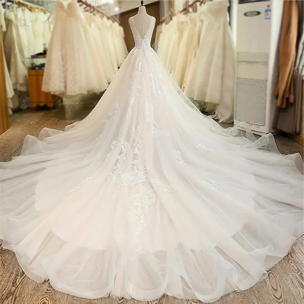 ELWD0000013 Wedding Dresses sexy deep V neck lace appliqued sleeveless Fashion Bridal dress
ELWD0000013 Wedding Dresses sexy deep V neck lace appliqued sleeveless Fashion Bridal dress
