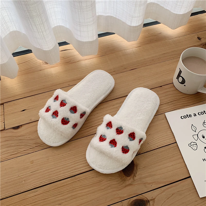 2020 New Arrival Cute Fruit Slippers Fox Fur Slides Slippers for Women Ladies Sandals Slippers Shoes Indoor Home, Strawberry, pineapple
2020 New Arrival Cute Fruit Slippers Fox Fur Slides Slippers for Women Ladies Sandals Slippers Shoes Indoor Home, Strawberry, pineapple
