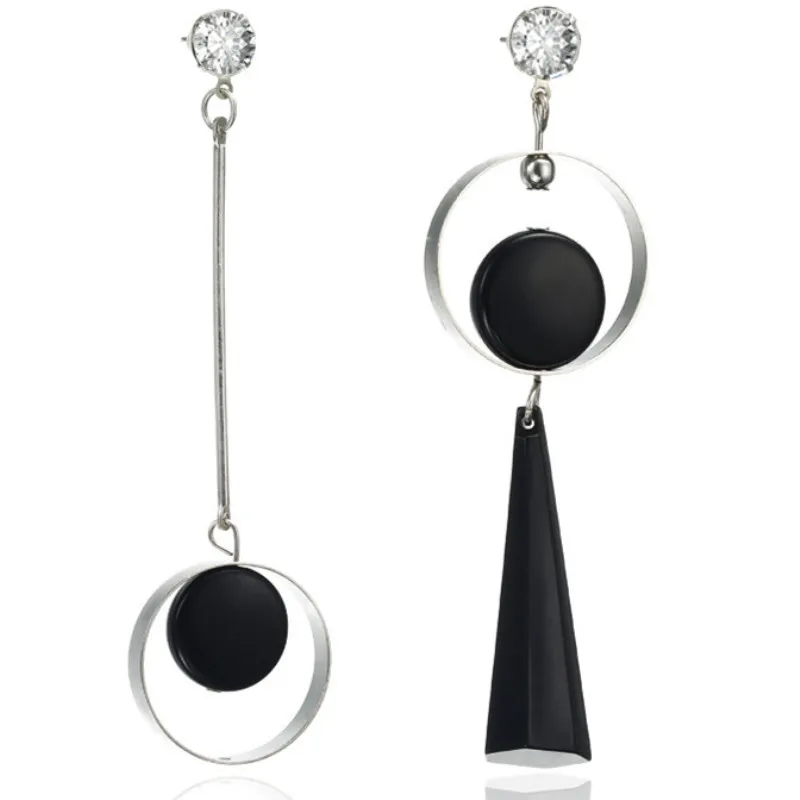 Korean Fashion Long Slope Geometric asymmetry Rhinestone circle earrings new Acrylic earring for women Gift Party Wedding
Korean Fashion Long Slope Geometric asymmetry Rhinestone circle earrings new Acrylic earring for women Gift Party Wedding
