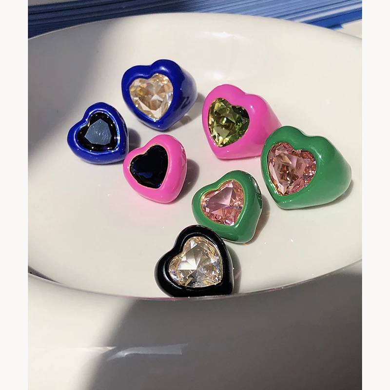 INS Hot Multi Colors Wide Chunky Love Heart Enamel Ring Exaggerated Shiny Diamond Rings Cute Colorful Statement Jewelry 2021 New, Gold
INS Hot Multi Colors Wide Chunky Love Heart Enamel Ring Exaggerated Shiny Diamond Rings Cute Colorful Statement Jewelry 2021 New, Gold
