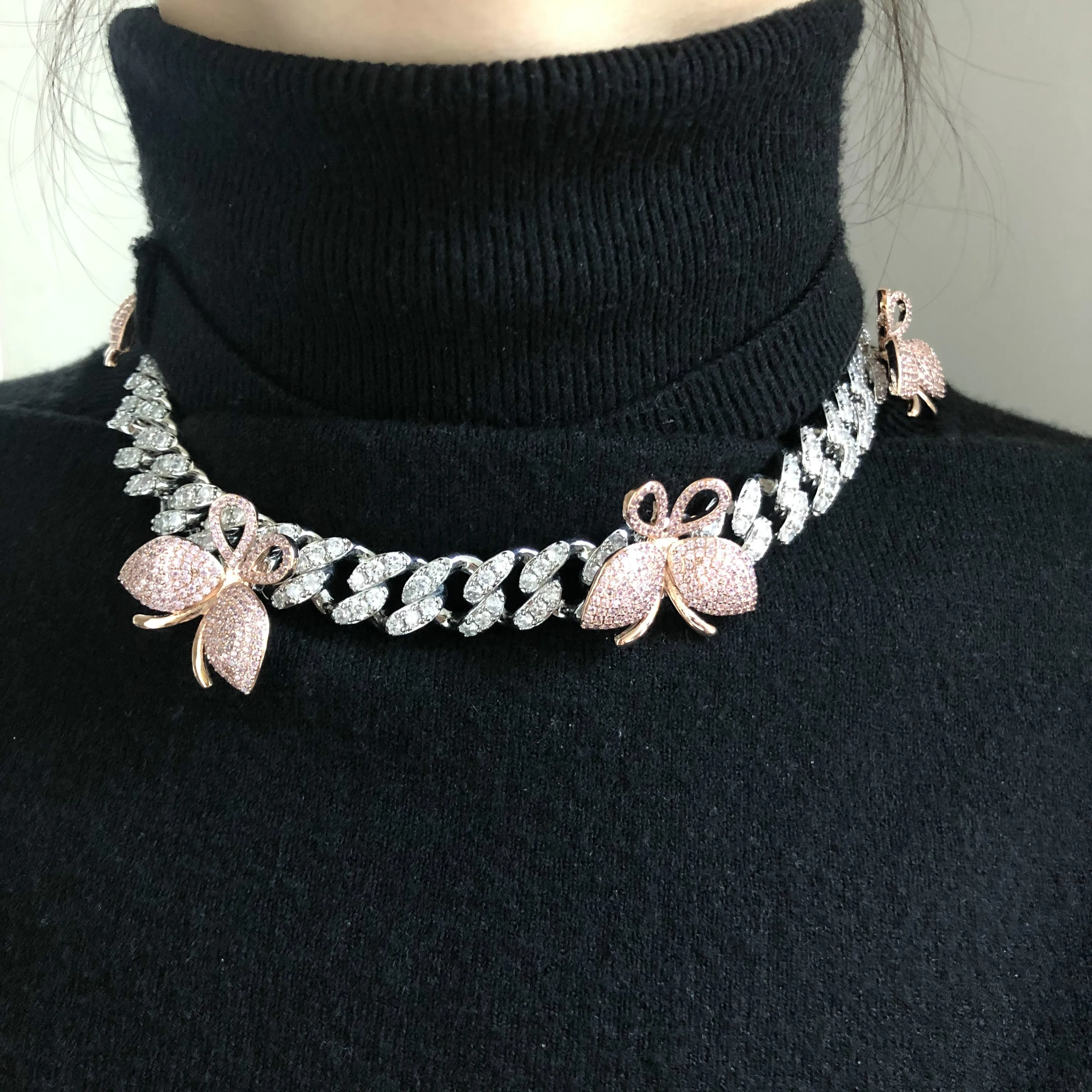 ROMANTIC Hip Hop Jewelry Cuban Link Chain Women Bling Cubic Zirconia Butterfly Necklace, Picture
ROMANTIC Hip Hop Jewelry Cuban Link Chain Women Bling Cubic Zirconia Butterfly Necklace, Picture