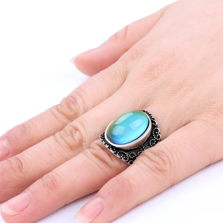 Simple delicate mood beads ring jewelry popular customized change color mood ring for women
Simple delicate mood beads ring jewelry popular customized change color mood ring for women