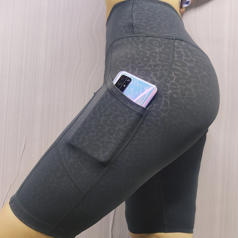2021 Hot Selling Leopard Workout Gym Shorts Biker Shorts With Pockets Push Up Women Tummy Control Soft Nylon Fitness Yoga Shorts, 8 colors
2021 Hot Selling Leopard Workout Gym Shorts Biker Shorts With Pockets Push Up Women Tummy Control Soft Nylon Fitness Yoga Shorts, 8 colors