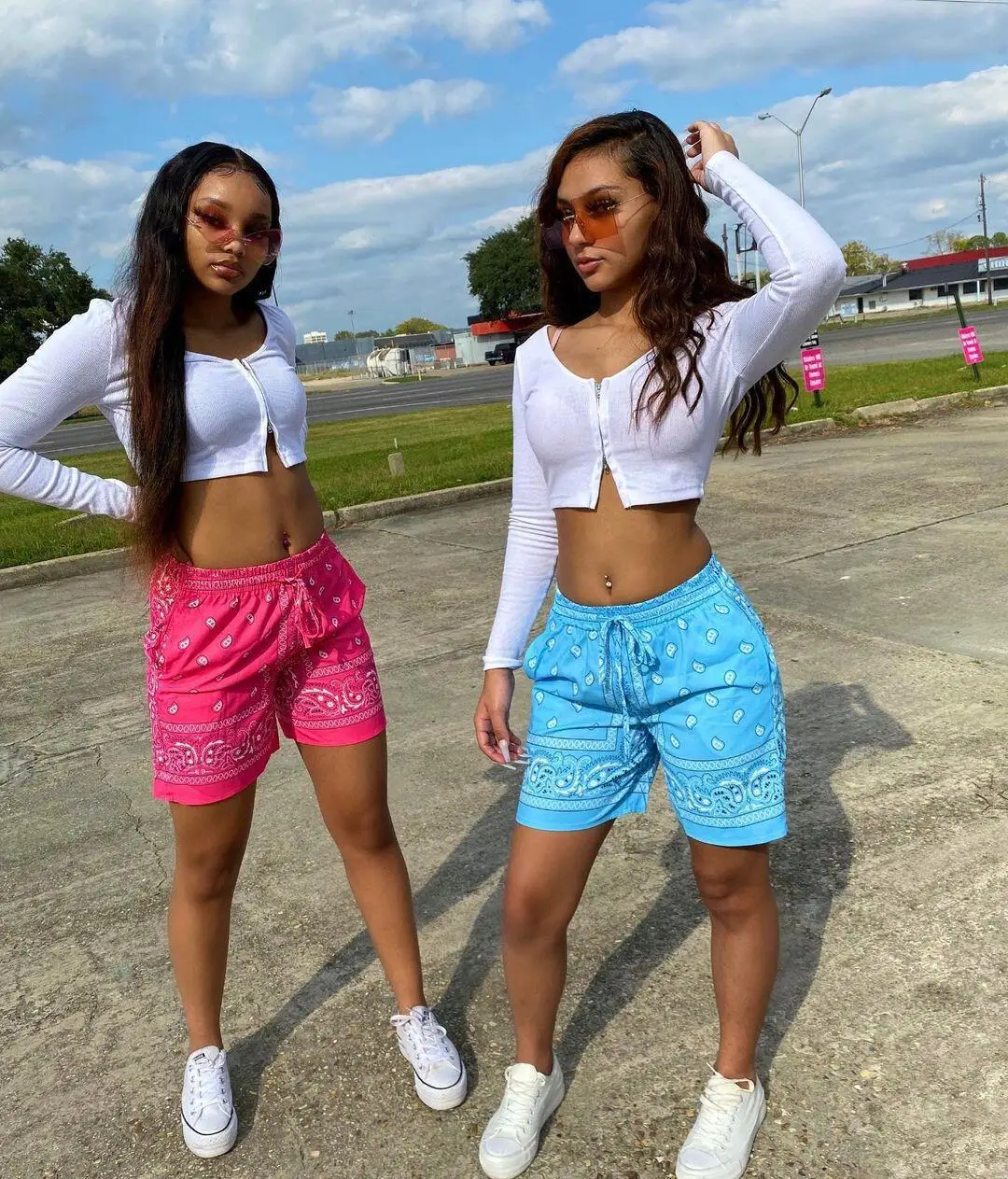 XUQING 2021 New arrivals summer ladies two piece long sleeve crop top loose shorts workout sets for women, Photo shows
XUQING 2021 New arrivals summer ladies two piece long sleeve crop top loose shorts workout sets for women, Photo shows