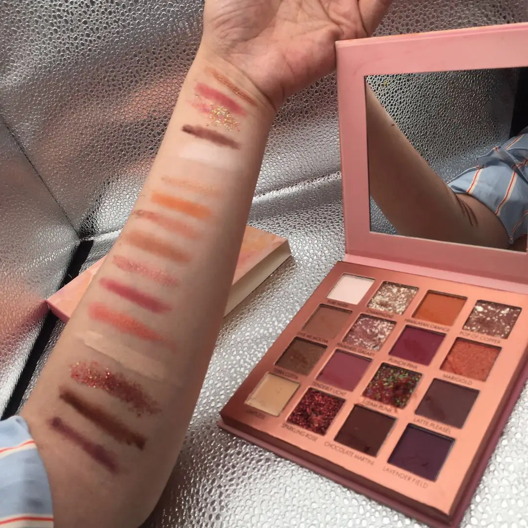 Customized Logo brand Eyeshadows Makeup Palette With Your Own High Pigment Matte Eyeshadow
Customized Logo brand Eyeshadows Makeup Palette With Your Own High Pigment Matte Eyeshadow