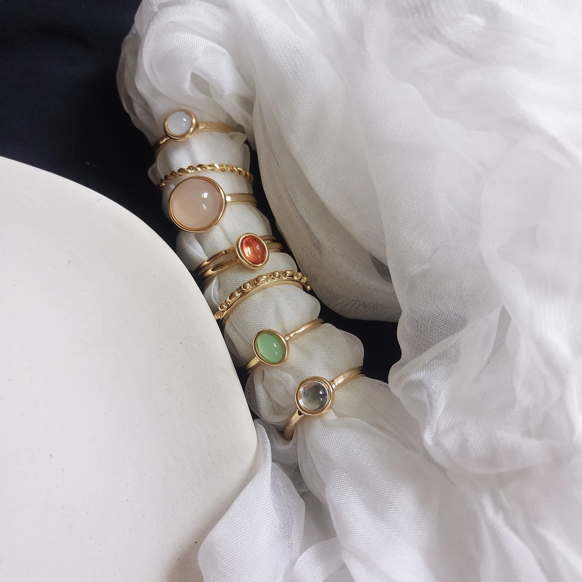 2021 Vintage 8Pcs/Set Fairy Friends Colorful Stone Ring Pink Round Opal Finger Ring For Women Party
2021 Vintage 8Pcs/Set Fairy Friends Colorful Stone Ring Pink Round Opal Finger Ring For Women Party
