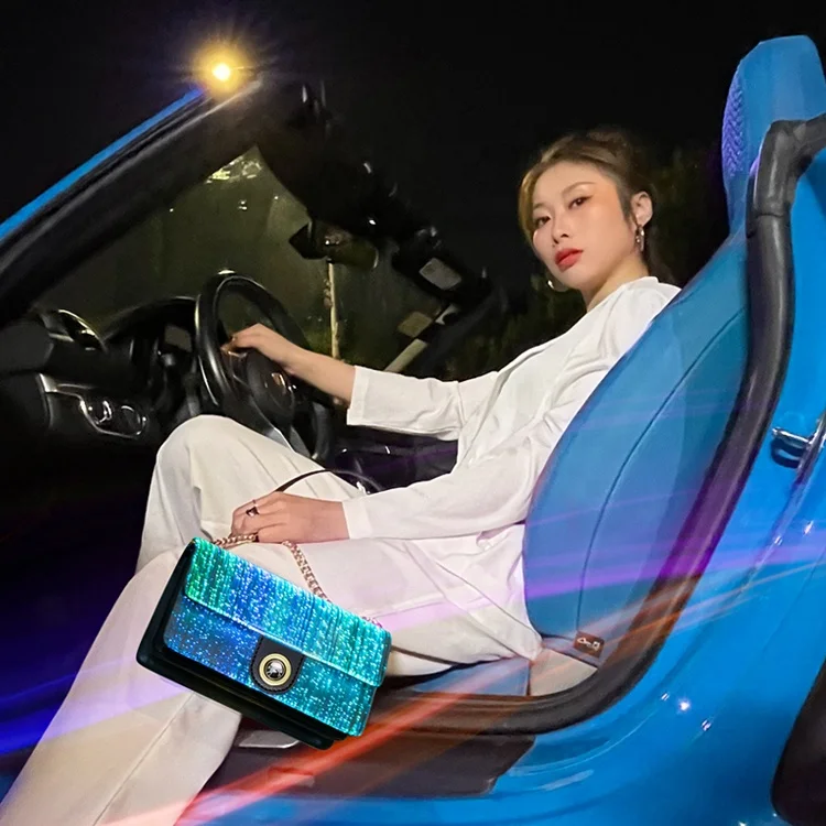Summer winter fashion led fiber optic crossbody adjustable chain handbag utility flap shoulder bag
Summer winter fashion led fiber optic crossbody adjustable chain handbag utility flap shoulder bag