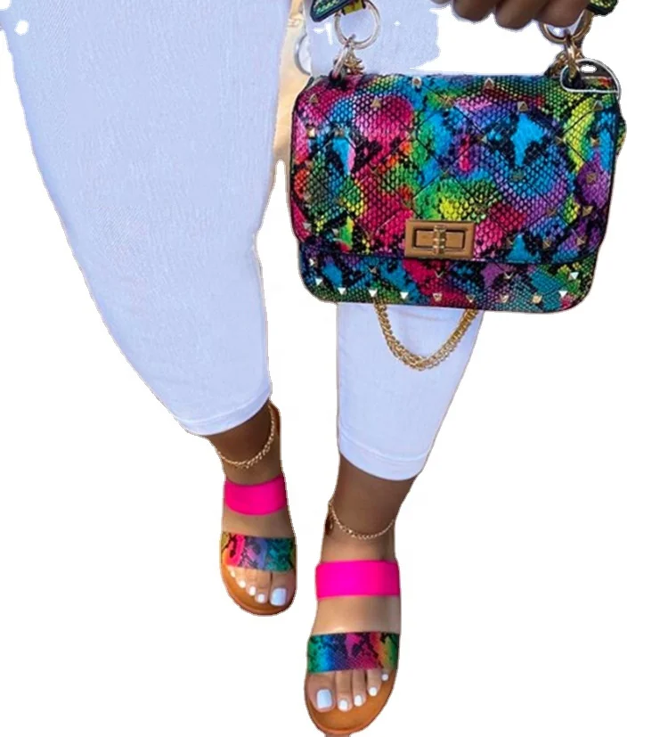 TG 2021 hot sale Latest design summer Street fashion Hot sale women pvc clear sandals, Picture
TG 2021 hot sale Latest design summer Street fashion Hot sale women pvc clear sandals, Picture
