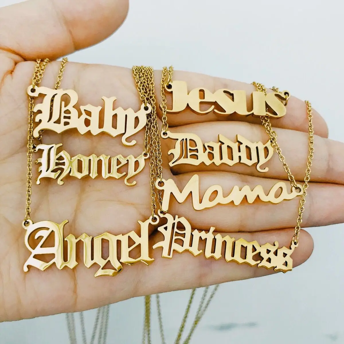 

Stainless steel 18k gold Custom Jewelry Any Language Font babygirl mom name necklace personalised, Picture