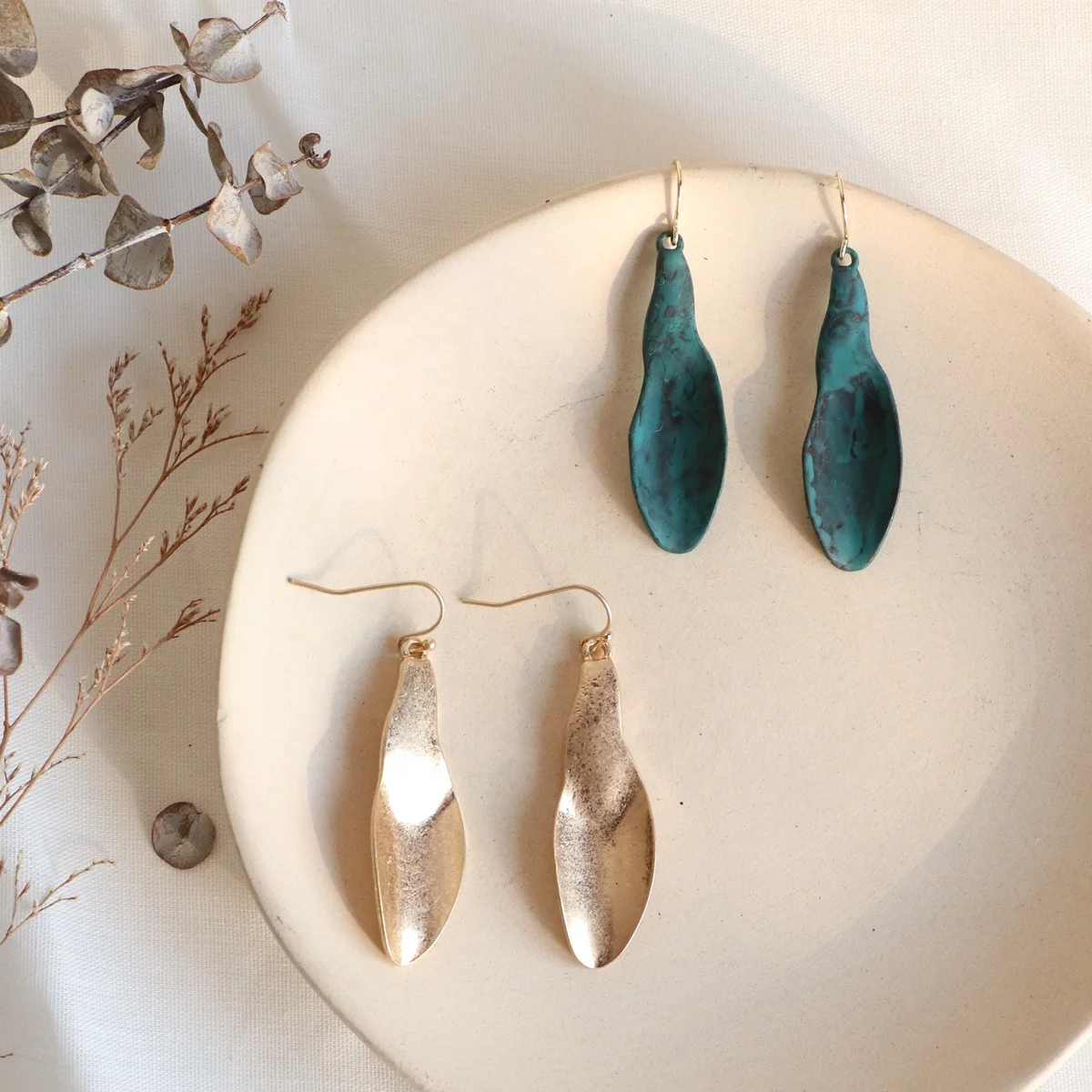 JUHU Fairy Green Dangler Matte Gold Alloy Stud Earrings For Women Party Jewelry Wholesale, Colorful
JUHU Fairy Green Dangler Matte Gold Alloy Stud Earrings For Women Party Jewelry Wholesale, Colorful