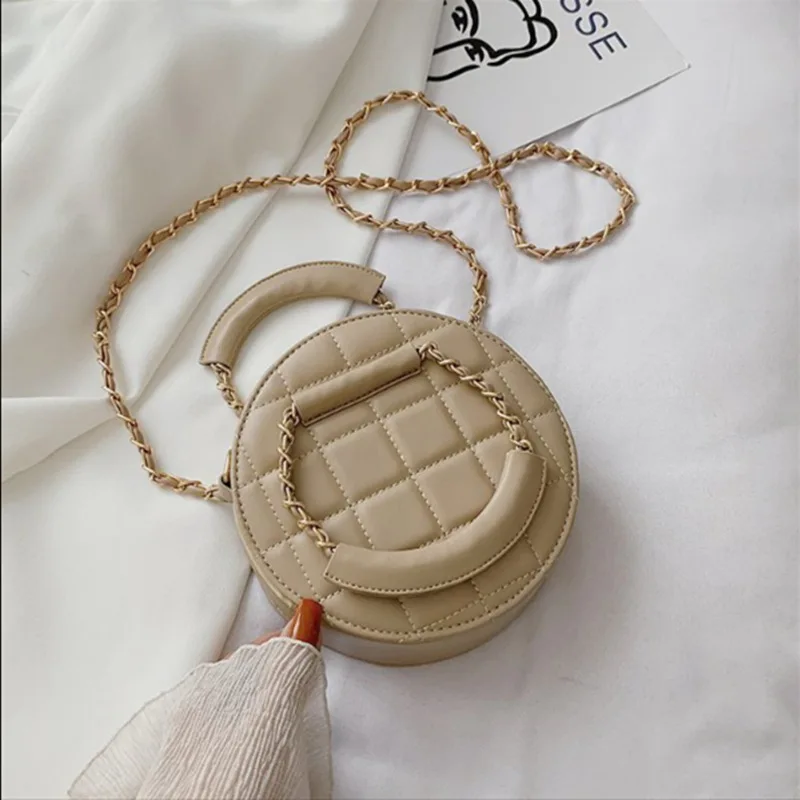 2021 hot style fashion designer bag lingge embroidery ring handle chain women round handbag
2021 hot style fashion designer bag lingge embroidery ring handle chain women round handbag