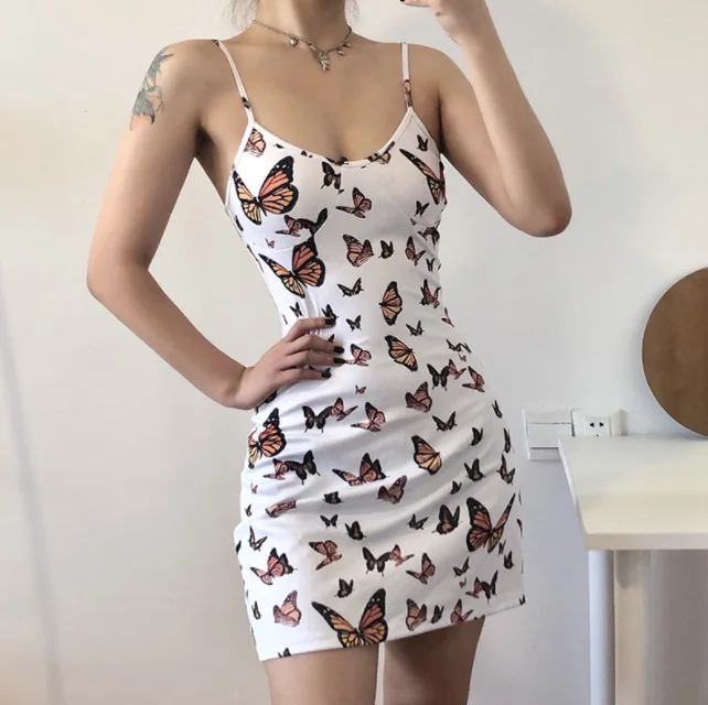 2020 Summer women's new suspender U-neck open back butterfly print slim wrap hip dress
2020 Summer women's new suspender U-neck open back butterfly print slim wrap hip dress