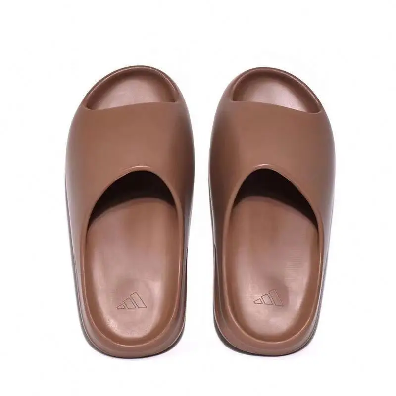 Outdoor beach unisex bulk sale products designer slippers Wholesale, Customized color
Outdoor beach unisex bulk sale products designer slippers Wholesale, Customized color