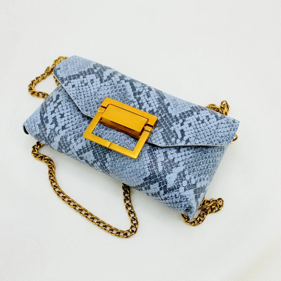 Waist Bag Mini gold Chain Belt Punk Style Fanny pack Casual Vintage Club Bag Female Hip Messenger Purse Metal Buckle Skirts Bags
Waist Bag Mini gold Chain Belt Punk Style Fanny pack Casual Vintage Club Bag Female Hip Messenger Purse Metal Buckle Skirts Bags