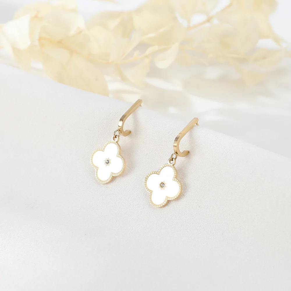 Ins net red wind retro personality fashion new stainless steel earrings flower earrings pendant for women as gift
Ins net red wind retro personality fashion new stainless steel earrings flower earrings pendant for women as gift