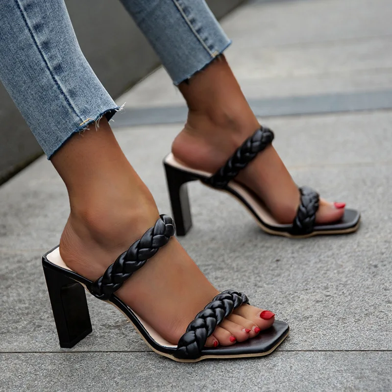 2022 NEW Women Shoe Sandals With Stylish Block Heel fashion large size sandals open toe sexy women's shoes
2022 NEW Women Shoe Sandals With Stylish Block Heel fashion large size sandals open toe sexy women's shoes