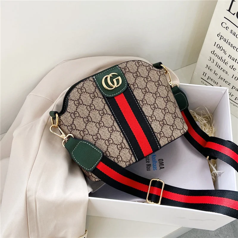 Fashion Lattice Children's Bag Luxury Designer Handbag/high Quality Shoulder Bag/letter Ribbon Ladies Messenger Bag Ladies
Fashion Lattice Children's Bag Luxury Designer Handbag/high Quality Shoulder Bag/letter Ribbon Ladies Messenger Bag Ladies