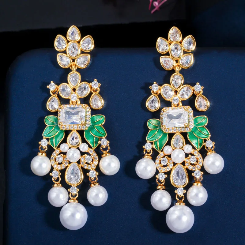High quality gold plated statement leaves earrings jewelry luxury big crystal pearl drops earrings for women
High quality gold plated statement leaves earrings jewelry luxury big crystal pearl drops earrings for women