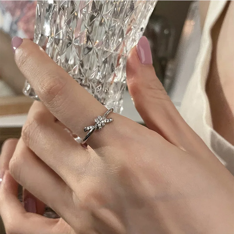 Fashion Silver Plated Knotted Design Zircon Ring For Girls Adjustable Wholesale Fine Jewelry Rings Women
Fashion Silver Plated Knotted Design Zircon Ring For Girls Adjustable Wholesale Fine Jewelry Rings Women