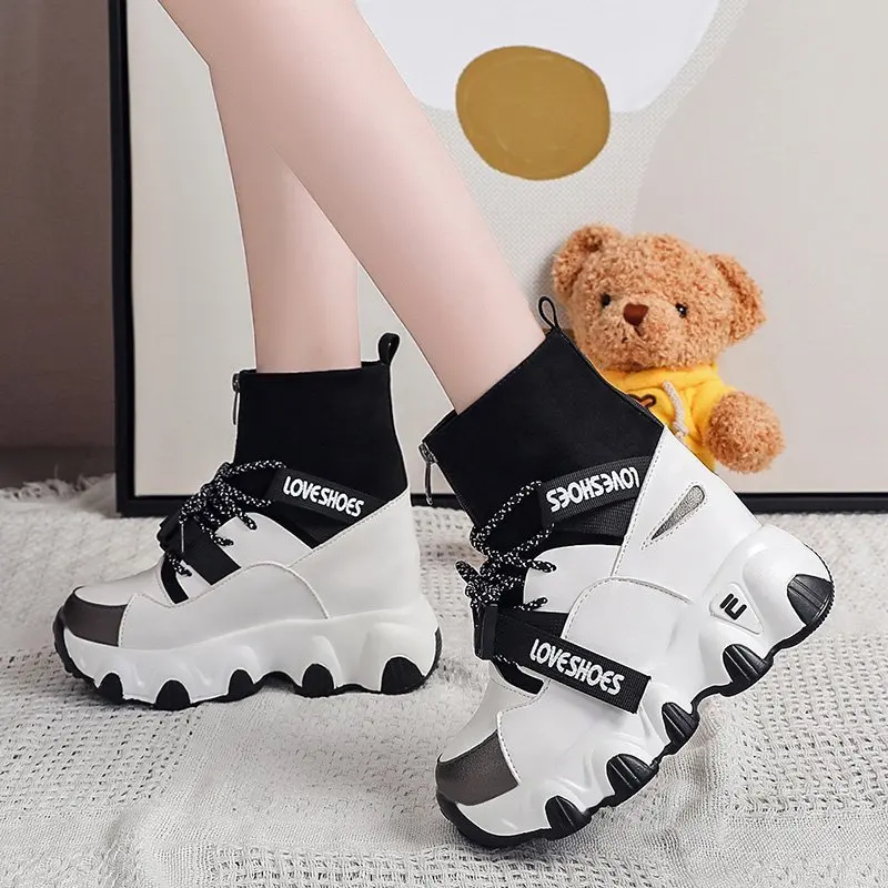 2020 Autumn Women Leather Sneakers Boots Wedges 9cm High Heel Trainers Platform Shoes Female Zipper Casual Chunky Ankle Boot
2020 Autumn Women Leather Sneakers Boots Wedges 9cm High Heel Trainers Platform Shoes Female Zipper Casual Chunky Ankle Boot