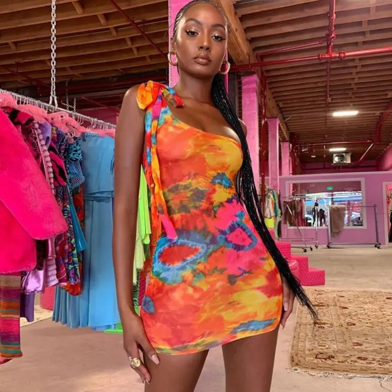 Sexy Hot Tie Dye Women Bodycon Dress One Shoulder Bandage Fashion Party Mini Dresses Sleeveless 2019 Skinny Print Dress
Sexy Hot Tie Dye Women Bodycon Dress One Shoulder Bandage Fashion Party Mini Dresses Sleeveless 2019 Skinny Print Dress