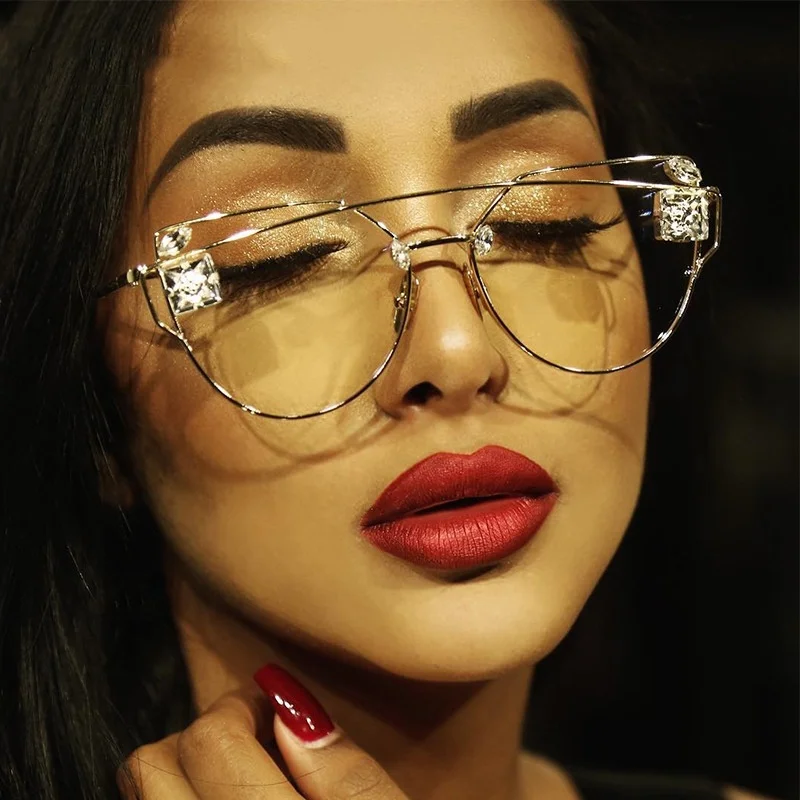 808 Newest Brand Metal Frame Eyeglass Diamond Cat Eye Clear Sunglasses For Women 2021, As shown
808 Newest Brand Metal Frame Eyeglass Diamond Cat Eye Clear Sunglasses For Women 2021, As shown