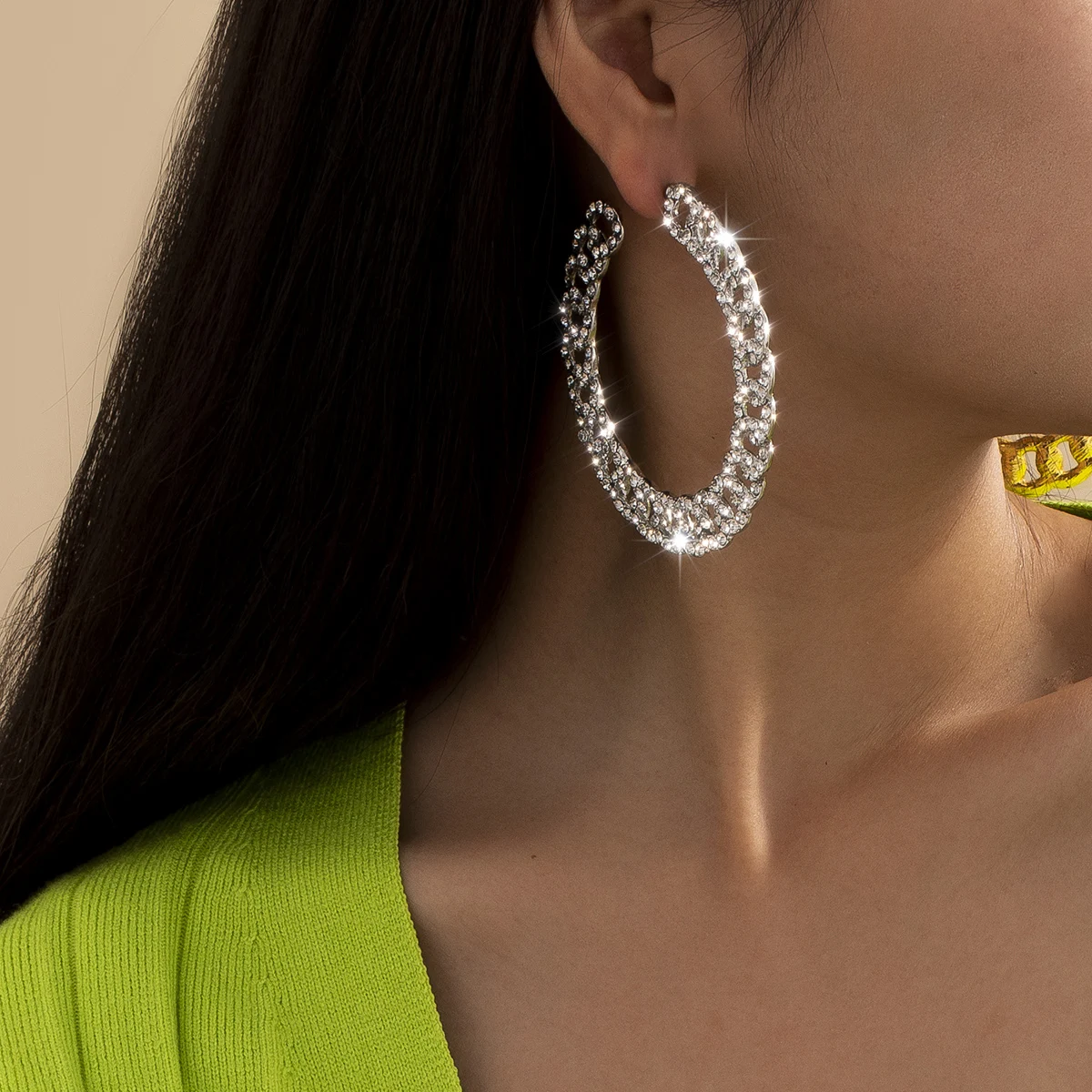 SHIXIN Luxury Chunky Hoop Earring Big Large Gold Crystal Circle Earring Sparkly Thick Geometric Earring for Women Hiphop Jewelry, Silver,gold
SHIXIN Luxury Chunky Hoop Earring Big Large Gold Crystal Circle Earring Sparkly Thick Geometric Earring for Women Hiphop Jewelry, Silver,gold