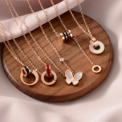Fashion Stainless Steel Butterfly Double Ring Necklace Women's Ins Simple Pendant Necklace, Rose gold
Fashion Stainless Steel Butterfly Double Ring Necklace Women's Ins Simple Pendant Necklace, Rose gold