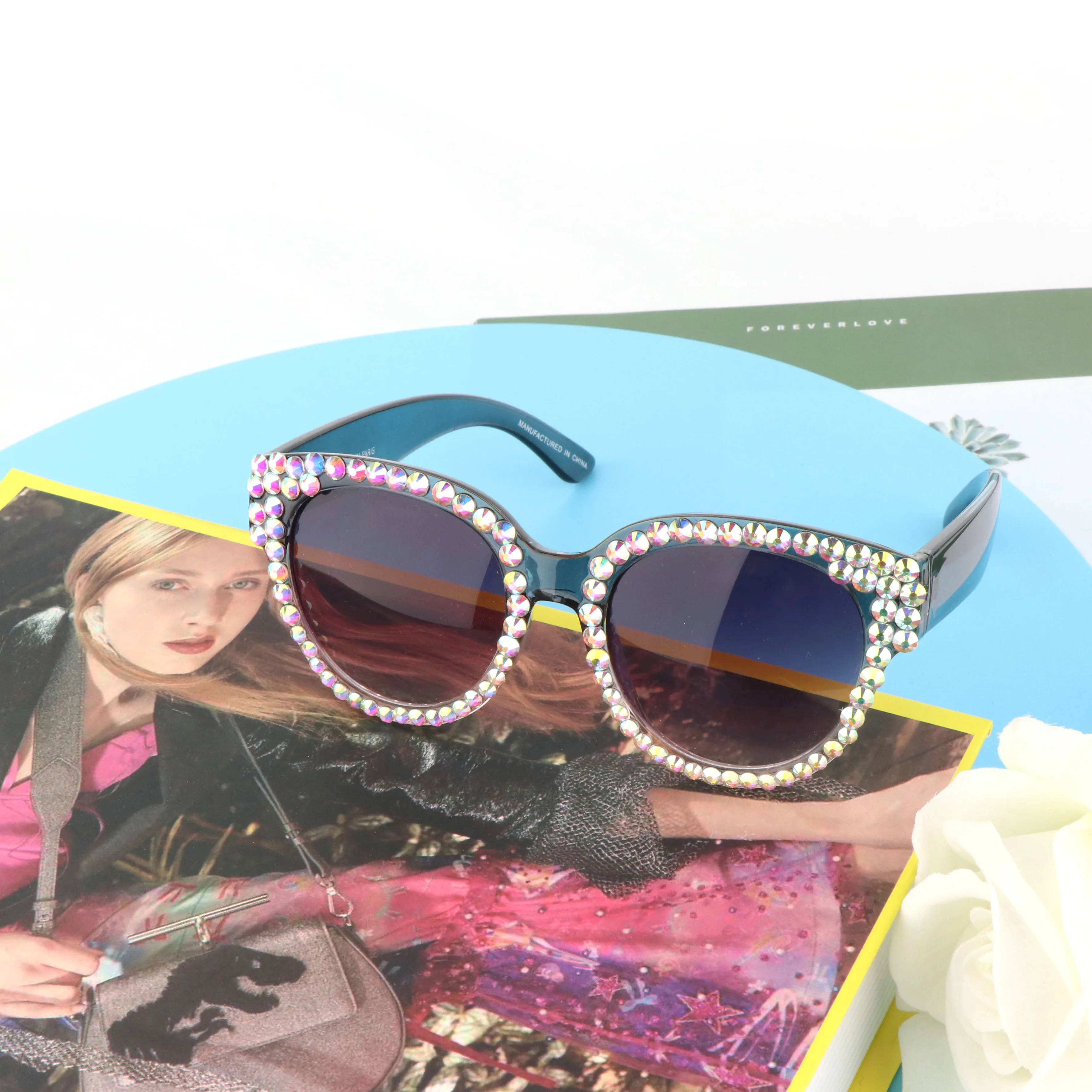 Custom Logo Women Vintage Rhinestone Unique Cat Eye Shape Special Manufacturing Sunglasses Diamond Glasses Shade Gafas De Sol, Contact us
Custom Logo Women Vintage Rhinestone Unique Cat Eye Shape Special Manufacturing Sunglasses Diamond Glasses Shade Gafas De Sol, Contact us