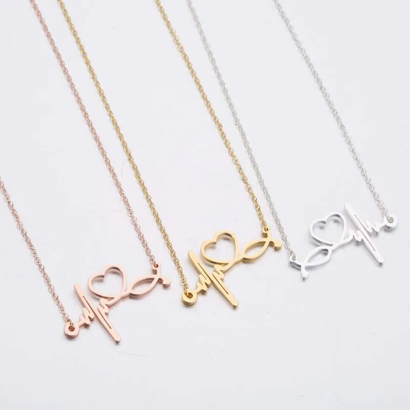 Minimalist Valentine's Day Gift 18K Gold Plated Stainless Steel Heart Beating Charm Necklace For Women
Minimalist Valentine's Day Gift 18K Gold Plated Stainless Steel Heart Beating Charm Necklace For Women