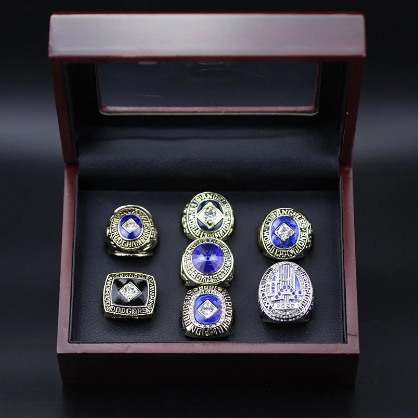 High quality 7pcs/set The MLB LA DG Dodgers Championship rings set version 2 champions ring
High quality 7pcs/set The MLB LA DG Dodgers Championship rings set version 2 champions ring