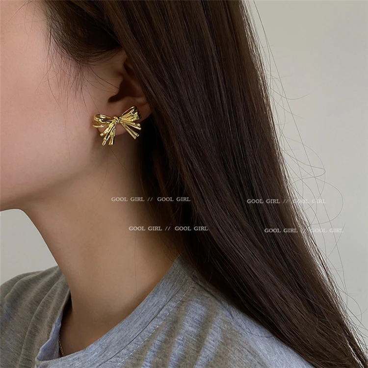 Aimgal Jewelry 925 silver needle bow earrings creative earrings for women Amazon hot sale
Aimgal Jewelry 925 silver needle bow earrings creative earrings for women Amazon hot sale