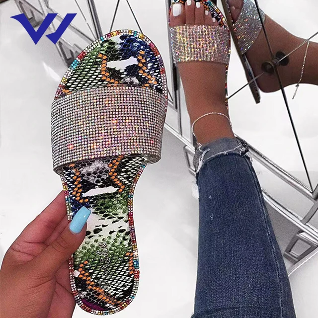 2020 Summer ladies flat eva slippers women beach diamond studded bling clear sandals, Picture
2020 Summer ladies flat eva slippers women beach diamond studded bling clear sandals, Picture