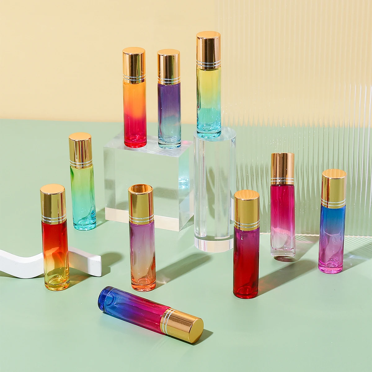 10ml empty glass perfume essential oil bottle roll on glass bottle gradient color painted with stainless roller
10ml empty glass perfume essential oil bottle roll on glass bottle gradient color painted with stainless roller