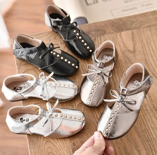 Kid Girl Princess Sandals Shoes, Silver, grey and black 
Kid Girl Princess Sandals Shoes, Silver, grey and black