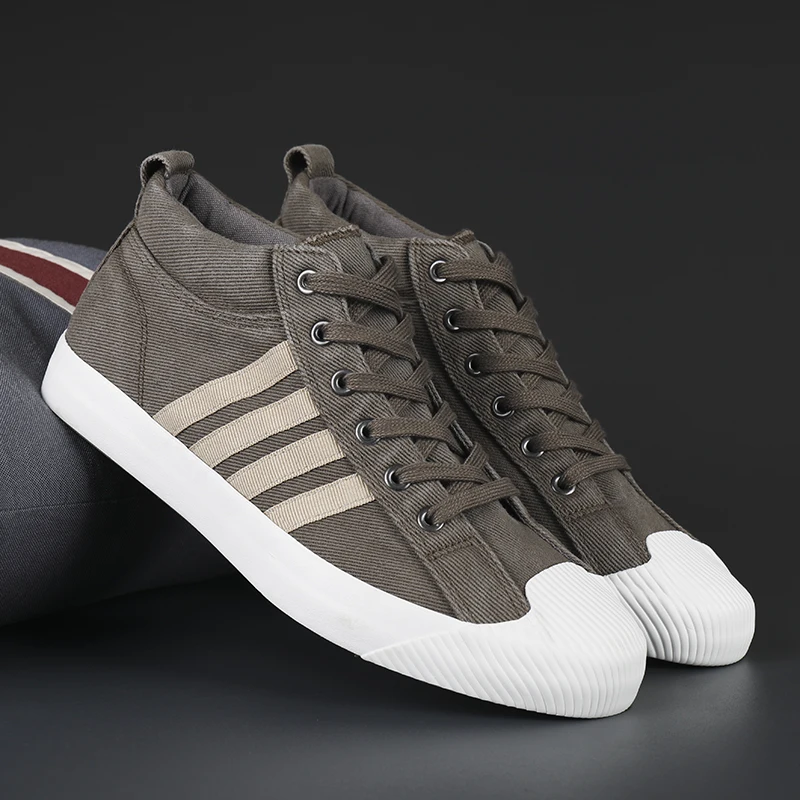 Wholesale universal vulcanized shoes stock sole for men and women joggers shoes sneaker canvas trendy shoes, Gray, khaki, brick red, black and white, black
Wholesale universal vulcanized shoes stock sole for men and women joggers shoes sneaker canvas trendy shoes, Gray, khaki, brick red, black and white, black