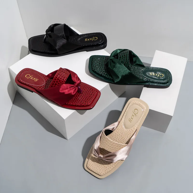 Women Flip Flops Sandals 2021 New Arrivals Casual House Shoes Wholesale Ladies Slide Footwear Fashion Women Bow Flat Slippers
Women Flip Flops Sandals 2021 New Arrivals Casual House Shoes Wholesale Ladies Slide Footwear Fashion Women Bow Flat Slippers