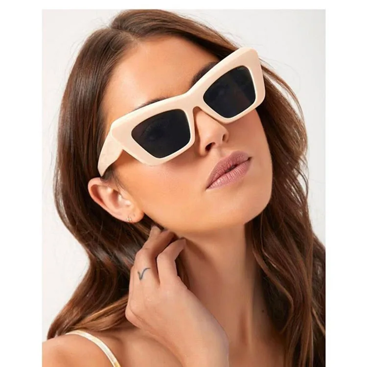 Brand design shades thick frame ladies sunglasses 2021 summer sunglasses women cat eye sunglasses
Brand design shades thick frame ladies sunglasses 2021 summer sunglasses women cat eye sunglasses