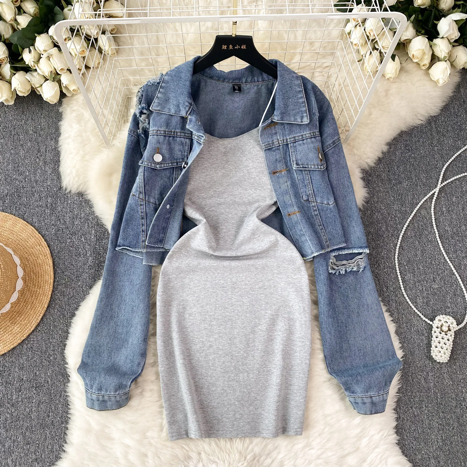 Summer Y2K 2 Piece Set For Women Sleeveless Crop Top And Denim Dress Set Clothing Wholesale
Summer Y2K 2 Piece Set For Women Sleeveless Crop Top And Denim Dress Set Clothing Wholesale