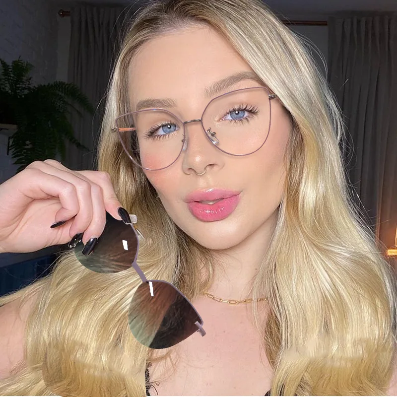 High quality stylish blue light blocking glasses Women cat eye metal magnetic clip sunglasses polarized
High quality stylish blue light blocking glasses Women cat eye metal magnetic clip sunglasses polarized