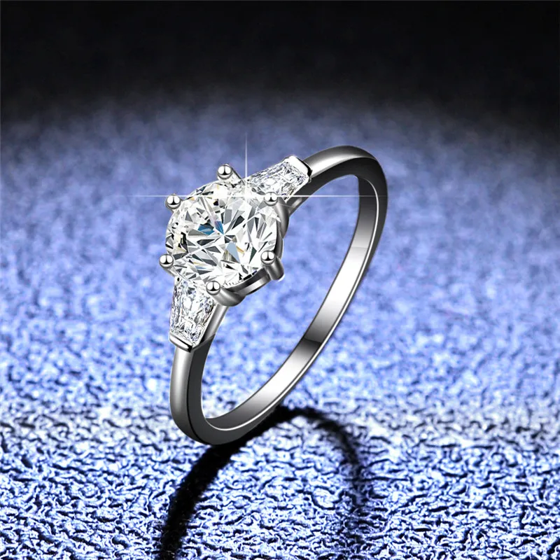 Silver 925 Original Platinum Plated Excellent Cut 1 Carat Diamond Test Past D Color Moissanite Princess Ring Gemstone Jewelry
Silver 925 Original Platinum Plated Excellent Cut 1 Carat Diamond Test Past D Color Moissanite Princess Ring Gemstone Jewelry