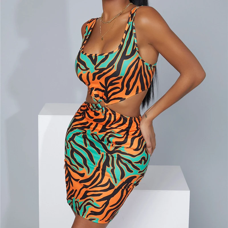 2021 Hot Selling Summer New Dress Halter Deep V Neck Printed Mini Short Dress Striped Pattern Sexy Sundress, Green
2021 Hot Selling Summer New Dress Halter Deep V Neck Printed Mini Short Dress Striped Pattern Sexy Sundress, Green