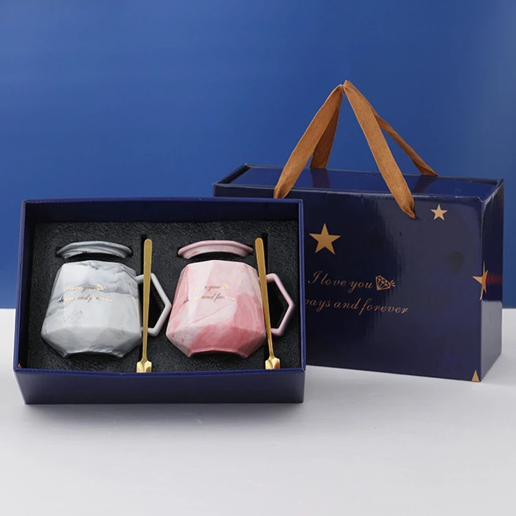 Creative ceramic mugs coffee mugs with handle and lid diamond-shaped porcelain mugs with gift box
Creative ceramic mugs coffee mugs with handle and lid diamond-shaped porcelain mugs with gift box