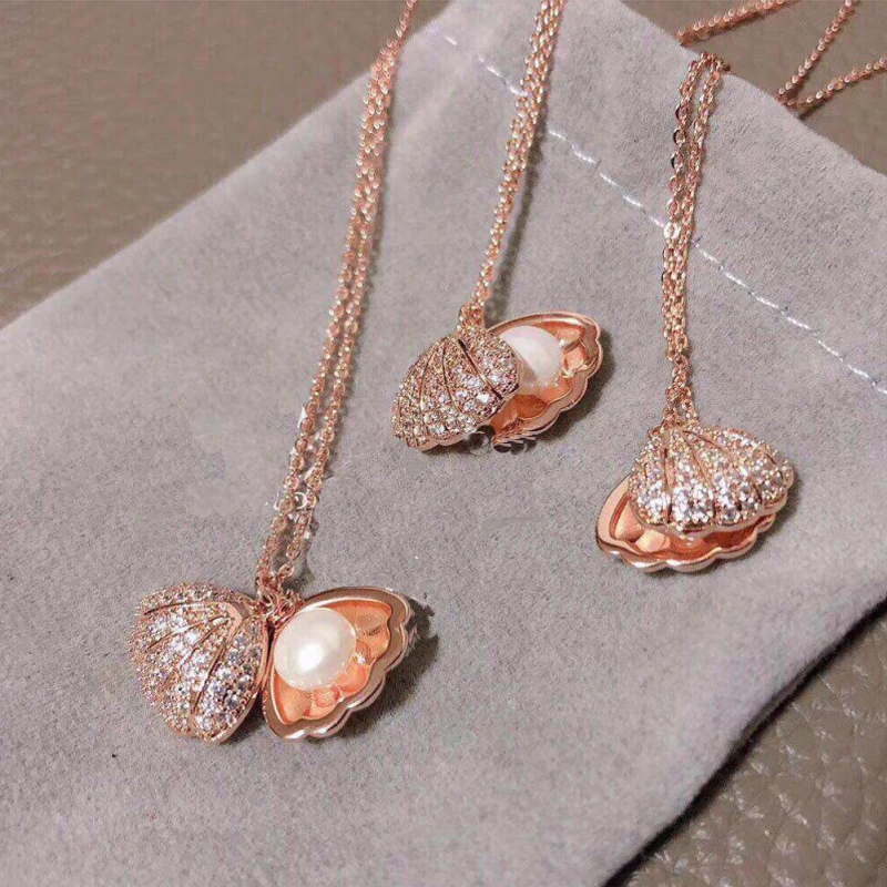 Pearl Shell Necklace Collier De Coquillages De Perles Silver Necklace 925 Sterling Clam Shell, As pictures
Pearl Shell Necklace Collier De Coquillages De Perles Silver Necklace 925 Sterling Clam Shell, As pictures
