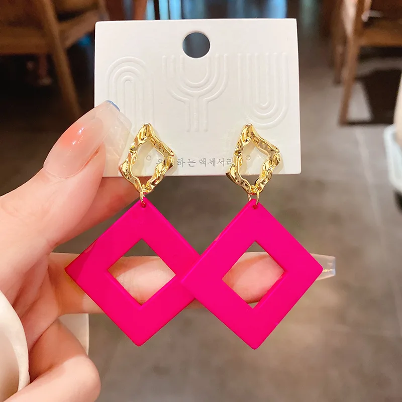 Korean Retro Rosy Square Earrings Trendy Hot Selling Simple Elegant Earrings Jewelry for Women
Korean Retro Rosy Square Earrings Trendy Hot Selling Simple Elegant Earrings Jewelry for Women