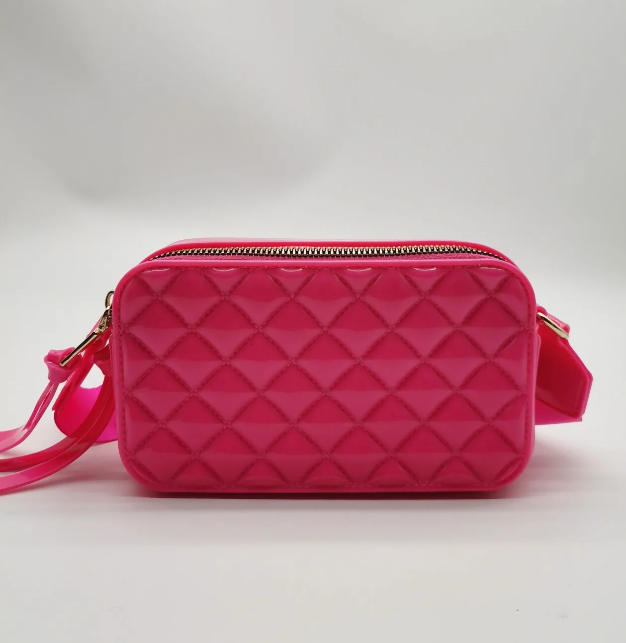 Fluorescent color Jelly shoulder bag 2021 silicone/PVC cross body bag rainbow bag jelly candy purse and rainbow metal handbags
Fluorescent color Jelly shoulder bag 2021 silicone/PVC cross body bag rainbow bag jelly candy purse and rainbow metal handbags